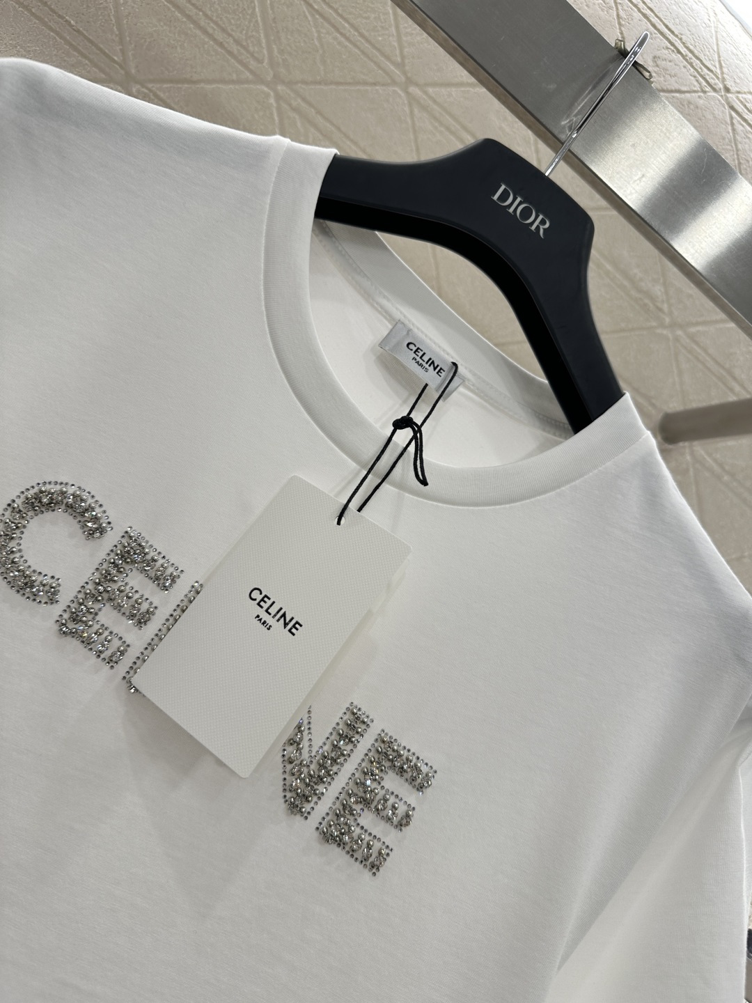 ♥Celin*♥2026新品上架 钉珠字母徽标𝑇𝑒𝑒定制YB丝光全棉材质，透气舒适，质感十足，常规短袖T