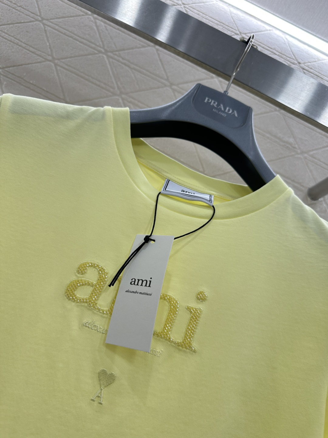 ♥Ami*♥2026新品上架 钉珠字母徽标𝑇𝑒𝑒定制YB丝光全棉材质，透气舒适，质感十足，常规短袖T恤裁