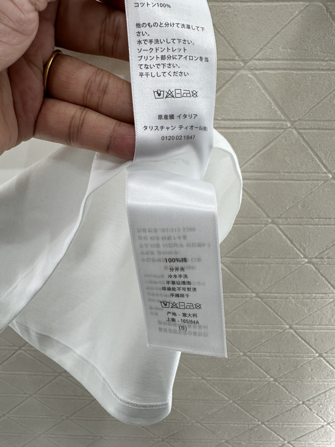 ♥Dio*♥2026新品上架 圆领刺绣徽标𝑇𝑒𝑒定制YB原生全棉材质，透气舒适，质感十足，修身短袖𝑇恤剪