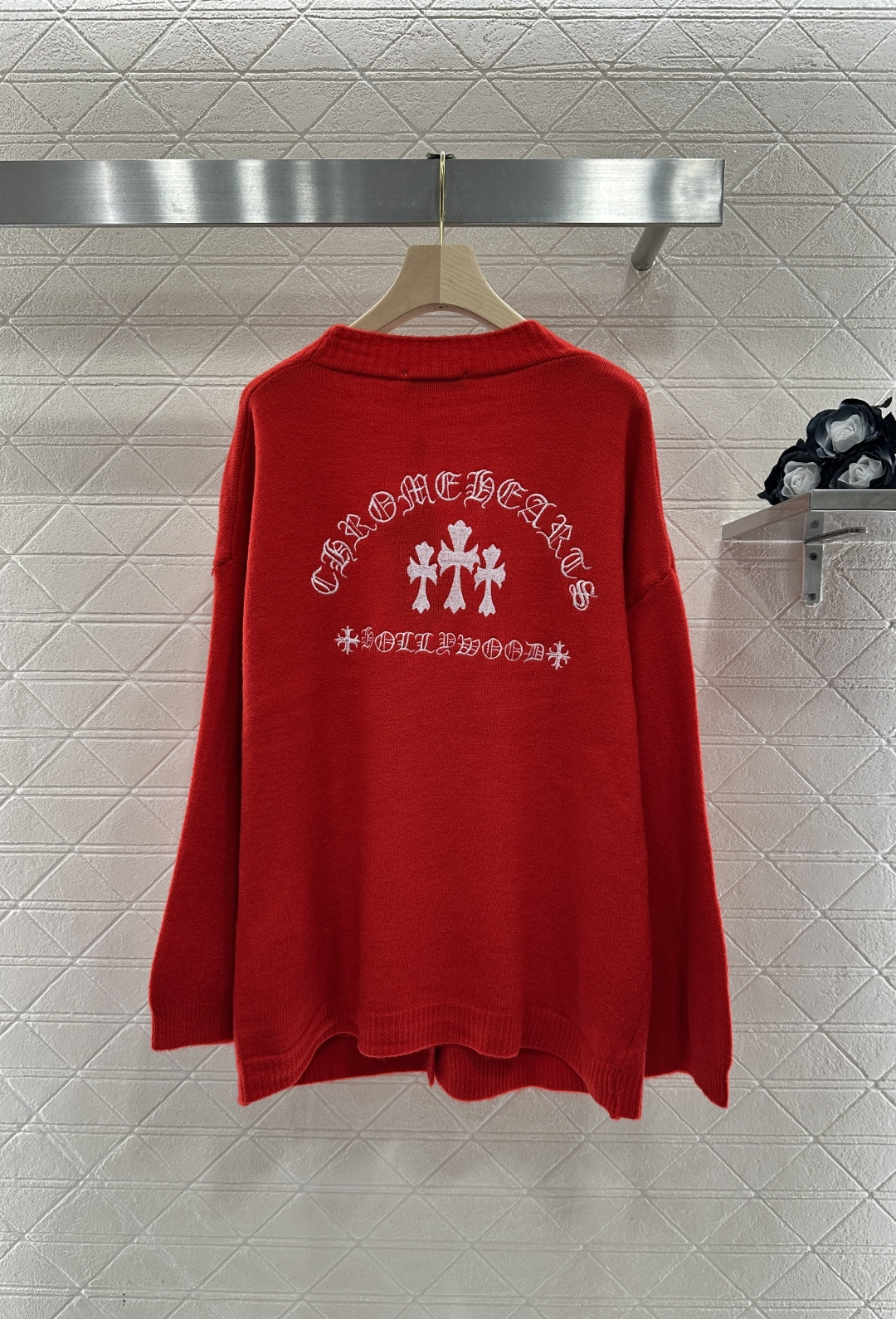 ♥Chrome hear*♥2026新品上架 刺绣廓形针织开衫定制YB羊毛纱线织造，质感细腻，穿搭舒适，