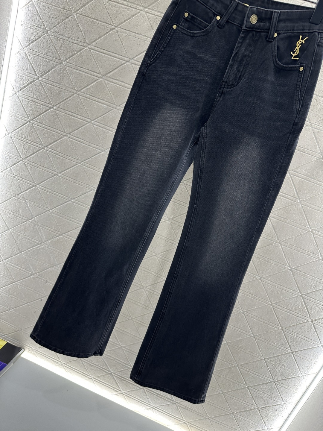 ♥Saint Lauren*♥2026新品上架 微喇修身高腰牛仔长裤定制YB进口斜纹棉牛仔材质，弹力舒适