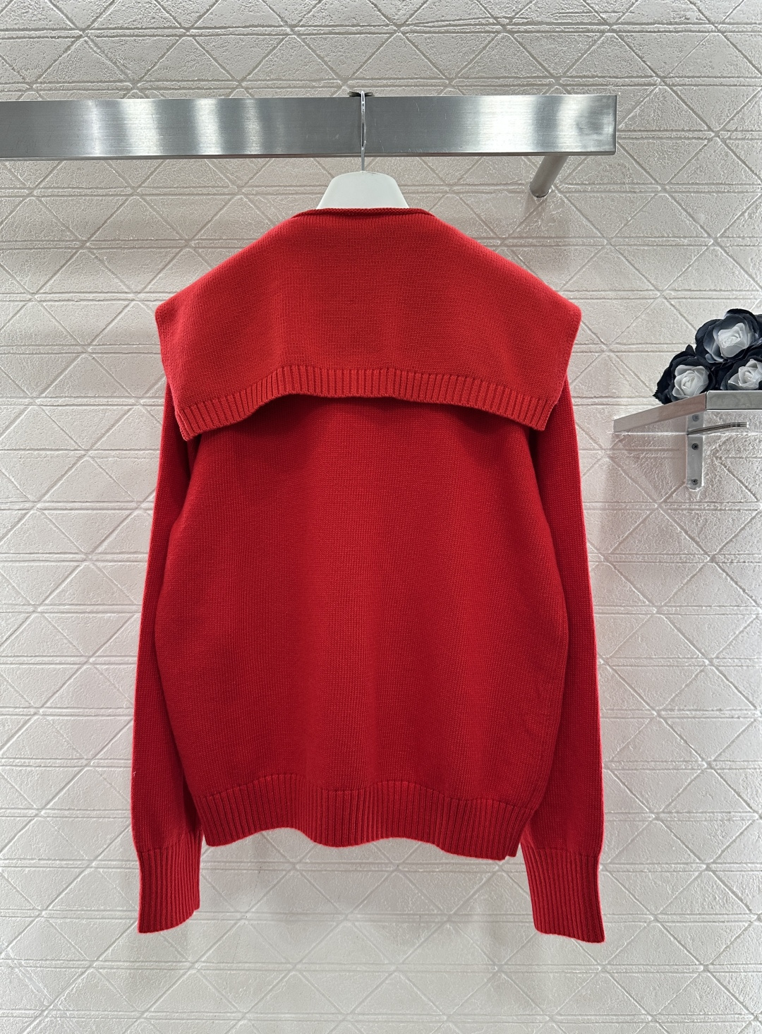 ♥Loew*♥2026新品上架 披肩领两件套针织毛衣定制YB羊毛纱线织造，质感细腻，穿搭舒适，圆领针织套