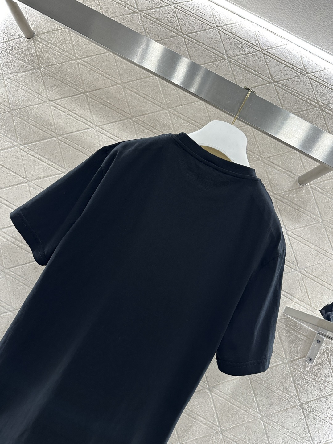 ♥Loew*♥2026新品上架 刺绣图腾徽标𝑇𝑒𝑒定制YB丝光全棉材质，透气舒适，质感十足，常规短袖T恤