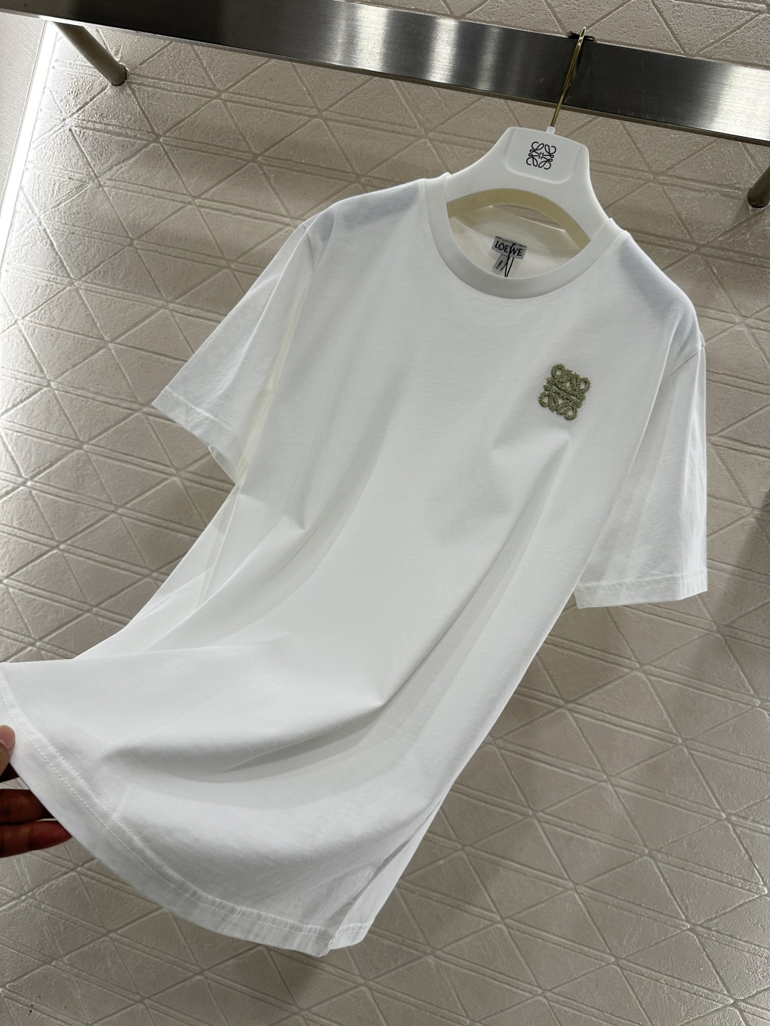 ♥Loew*♥2026新品上架 刺绣图腾徽标𝑇𝑒𝑒定制YB丝光全棉材质，透气舒适，质感十足，常规短袖T恤