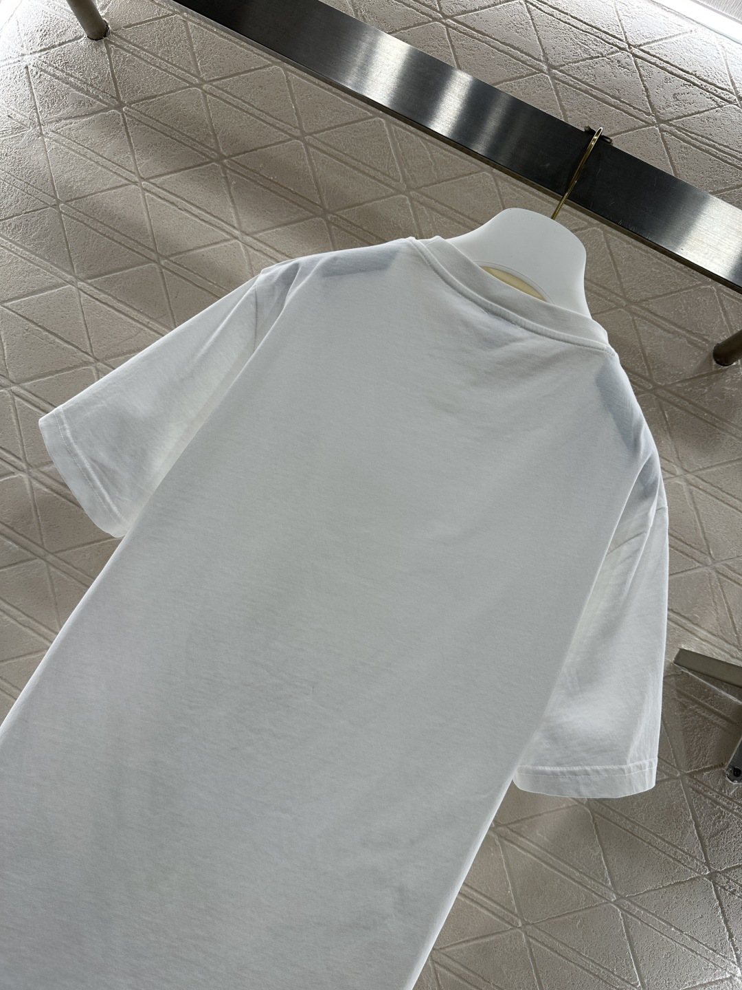 ♥Loew*♥2026新品上架 刺绣图腾徽标𝑇𝑒𝑒定制YB丝光全棉材质，透气舒适，质感十足，常规短袖T恤