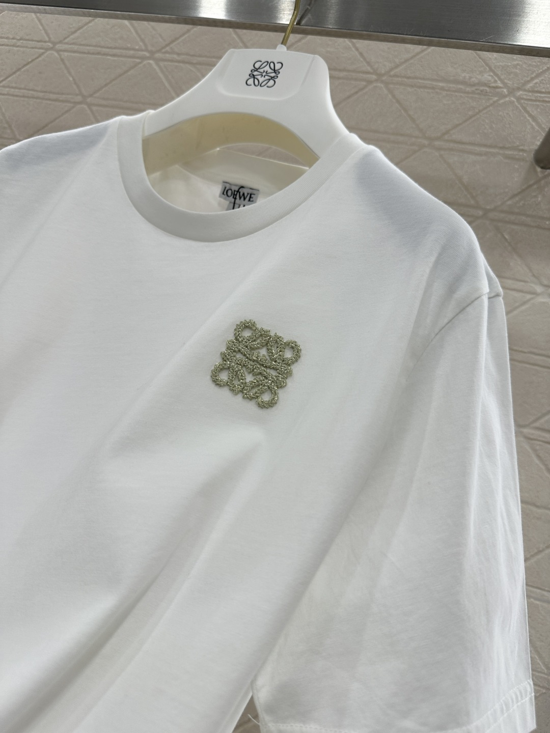 ♥Loew*♥2026新品上架 刺绣图腾徽标𝑇𝑒𝑒定制YB丝光全棉材质，透气舒适，质感十足，常规短袖T恤
