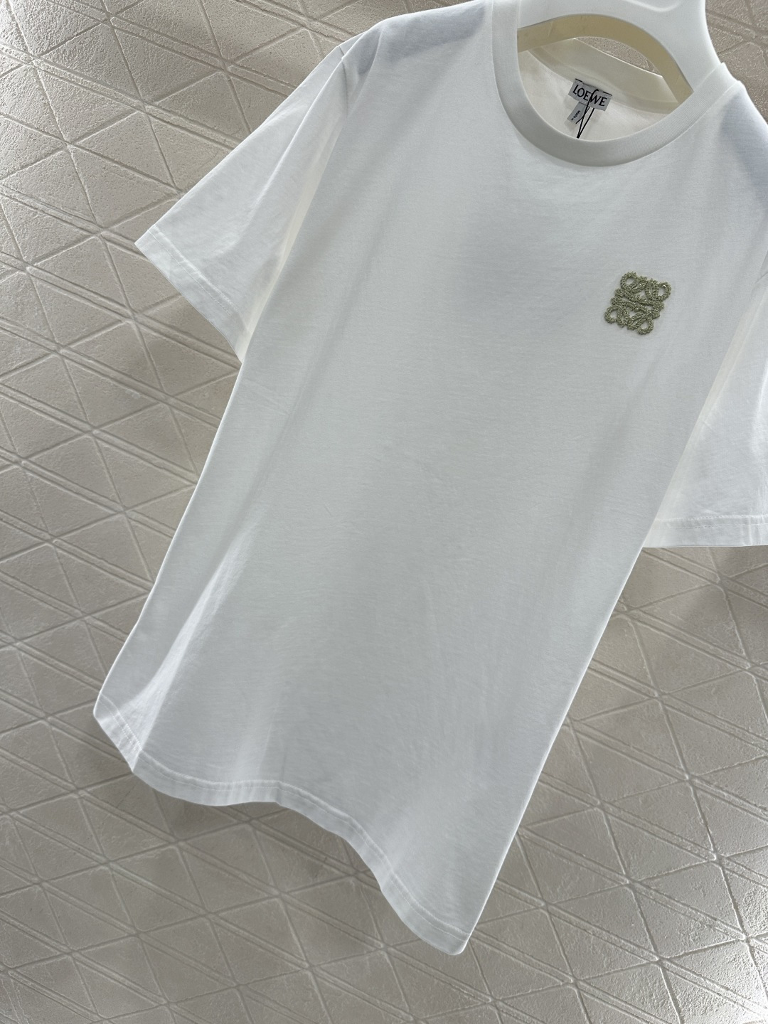 ♥Loew*♥2026新品上架 刺绣图腾徽标𝑇𝑒𝑒定制YB丝光全棉材质，透气舒适，质感十足，常规短袖T恤