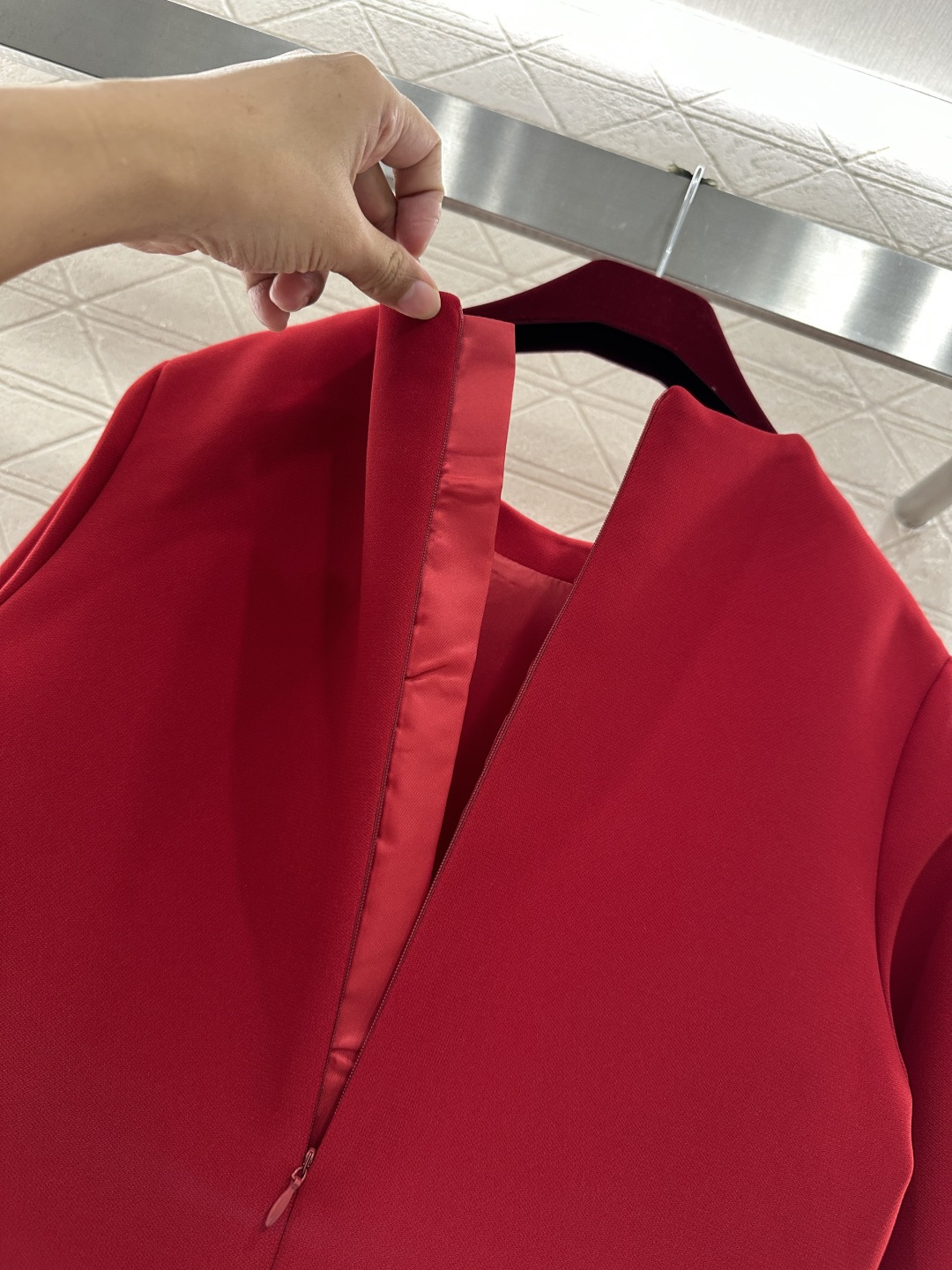 ♥gucc*♥2026新品上架 圆领马蹄扣短袖连衣裙定制YB进口醋酸材质，成衣光泽，质感品相上乘，短袖连