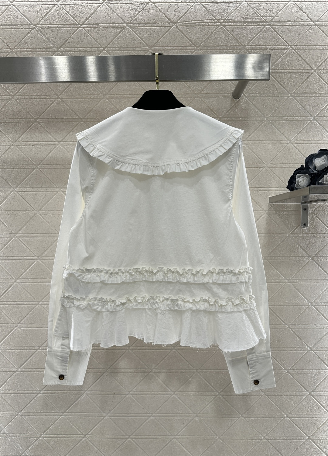 ♥Gann*♥2026新品上架 褶皱花边娃娃领衬衫定制YB原生全棉材质，质感细腻，穿搭舒适，娃娃领开襟衬