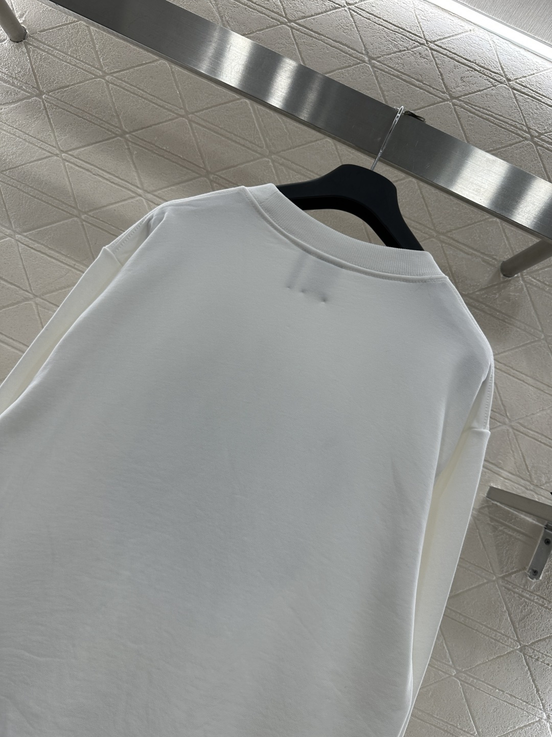 ♥Dio*♥2026新品上架 圆领刺绣四叶草字母卫衣定制YB原生全棉材质，穿搭透气，舒适有型，圆领套头卫