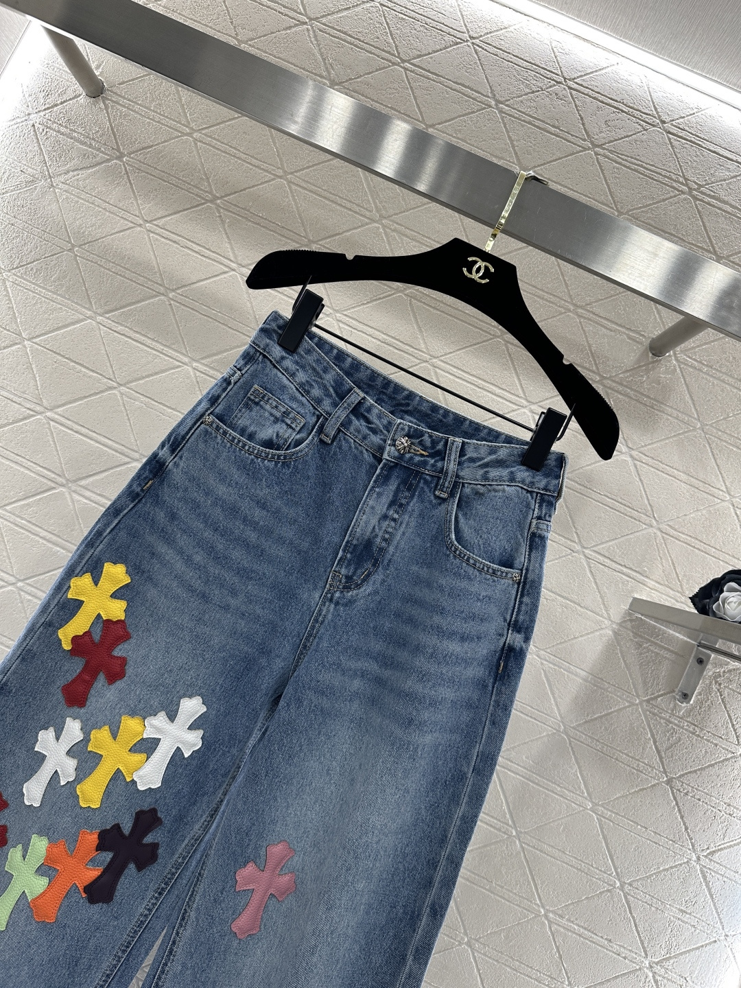 ♥Chrome Heart*♥2026新品上架 彩色皮革十字架牛仔长裤定制YB斜纹棉牛仔材质，酵素水洗，
