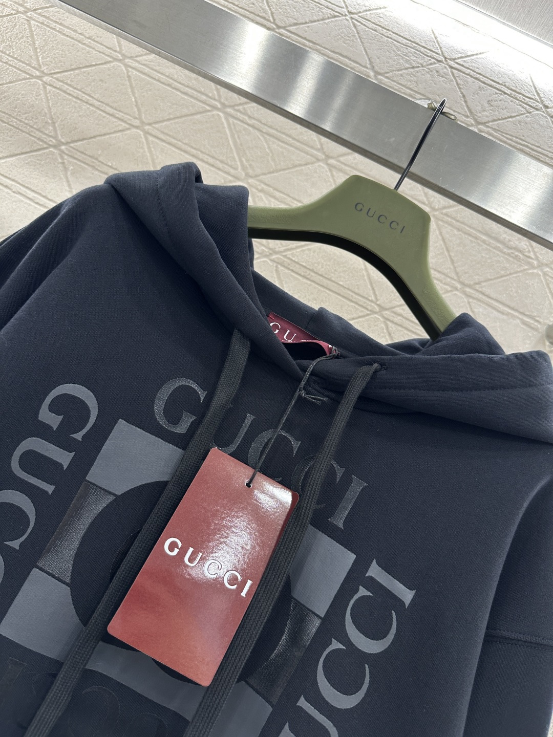 ♥Gucc*♥2026新品上架 印花徽标抽绳连帽卫衣定制YB原生克重全棉材质，还原品质，肉眼可见的高级，