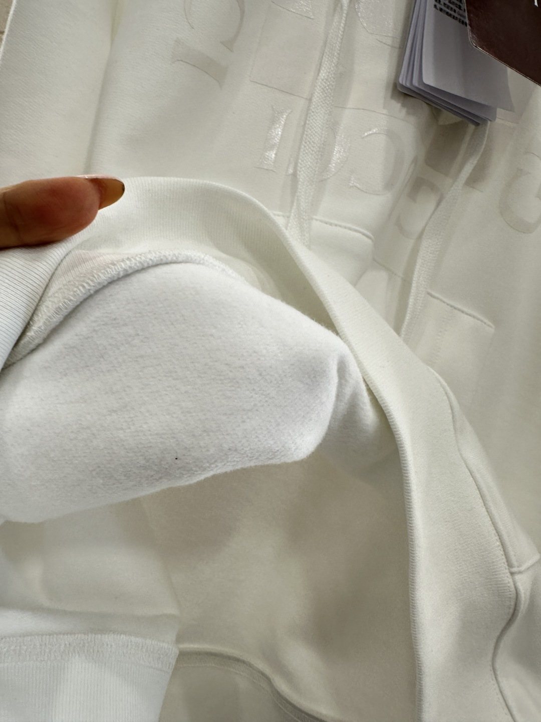 ♥Gucc*♥2026新品上架 印花徽标抽绳连帽卫衣定制YB原生克重全棉材质，还原品质，肉眼可见的高级，