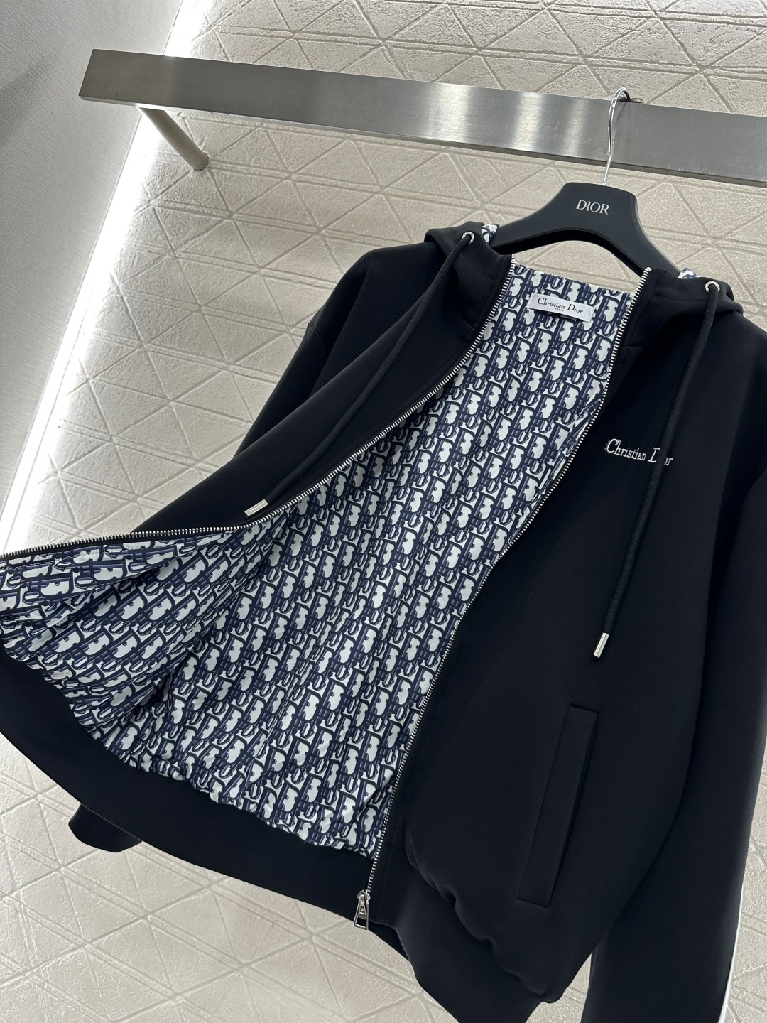 ♥Dio*♥2026新品上架 连帽抽绳拉链卫衣外套定制YB进口材质，舒适软糯，穿搭洋气，连帽拉链卫衣外套