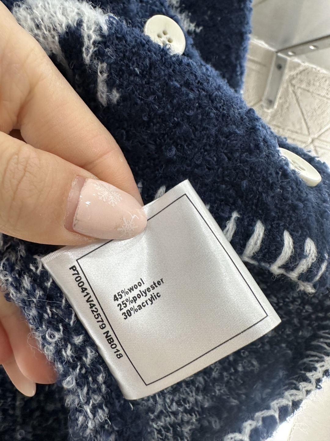 ♥Chane*♥2026新品上架 提花针织开衫定制YB羊毛纱线织造，质感细腻，穿搭舒适，圆领开衫剪裁，提