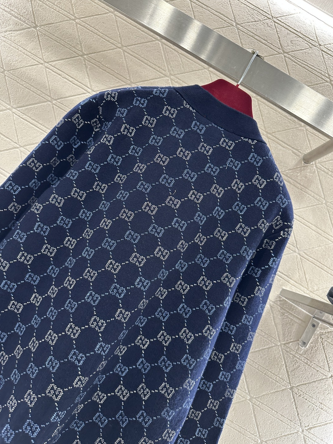 ♥Gucc*♥2026新品上架 提花针织开衫外套定制YB羊绒羊毛纱线织造，质感高级，穿搭舒适，宽松开衫剪