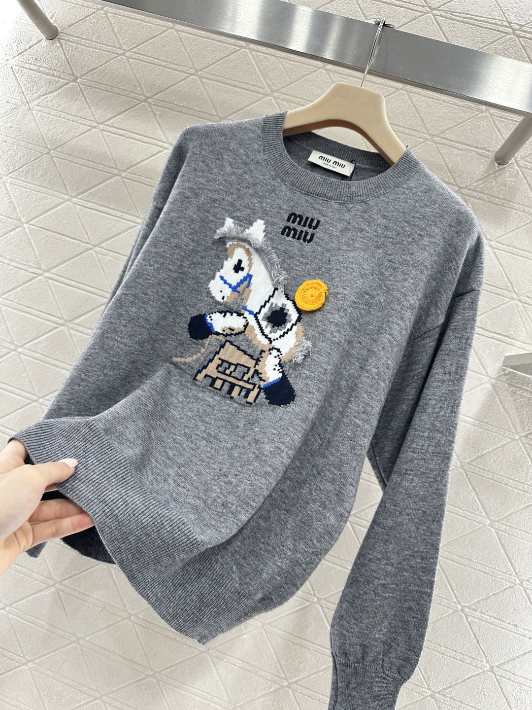 ♥Miumi*♥2026新品上架 贺岁提花马年针织毛衣新年贺岁系列#定制YB羊毛纱线织造，穿搭舒适，质感