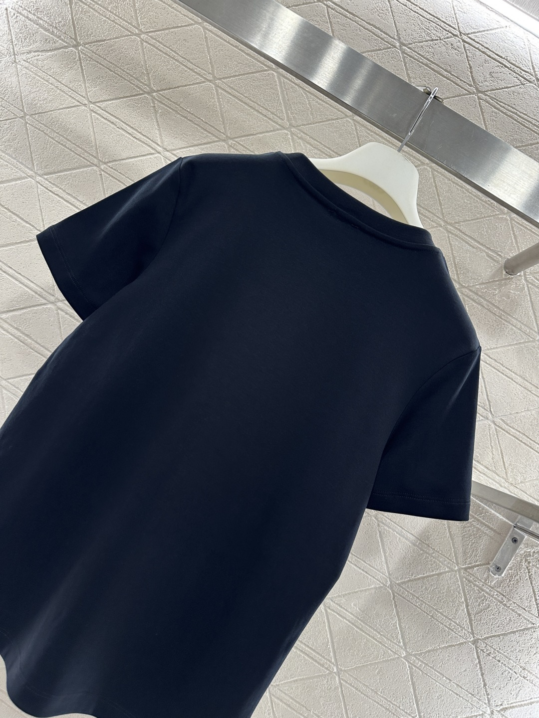 ♥Loew*♥2026新品上架 钉珠图腾徽标𝑇𝑒𝑒定制YB丝光全棉材质，透气舒适，质感十足，常规短袖T恤