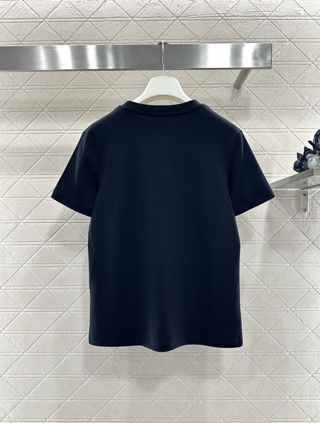 ♥Loew*♥2026新品上架 钉珠图腾徽标𝑇𝑒𝑒定制YB丝光全棉材质，透气舒适，质感十足，常规短袖T恤