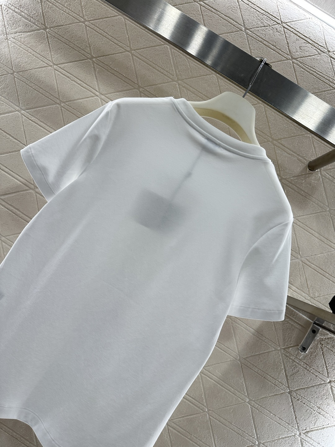 ♥Loew*♥2026新品上架 钉珠图腾徽标𝑇𝑒𝑒定制YB丝光全棉材质，透气舒适，质感十足，常规短袖T恤