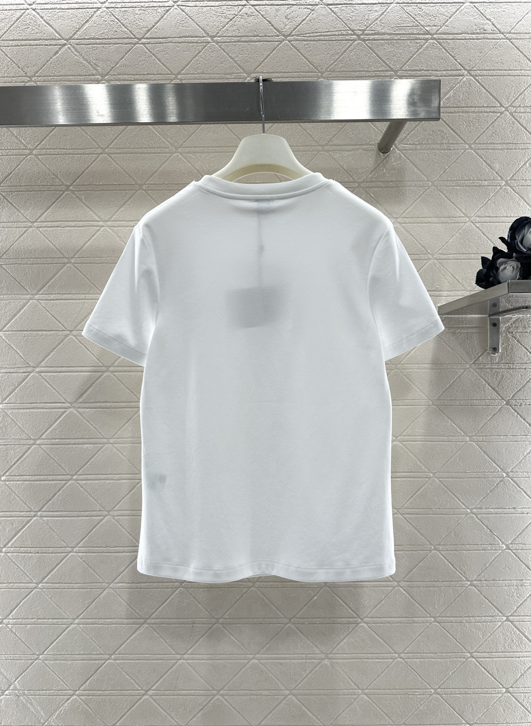 ♥Loew*♥2026新品上架 钉珠图腾徽标𝑇𝑒𝑒定制YB丝光全棉材质，透气舒适，质感十足，常规短袖T恤