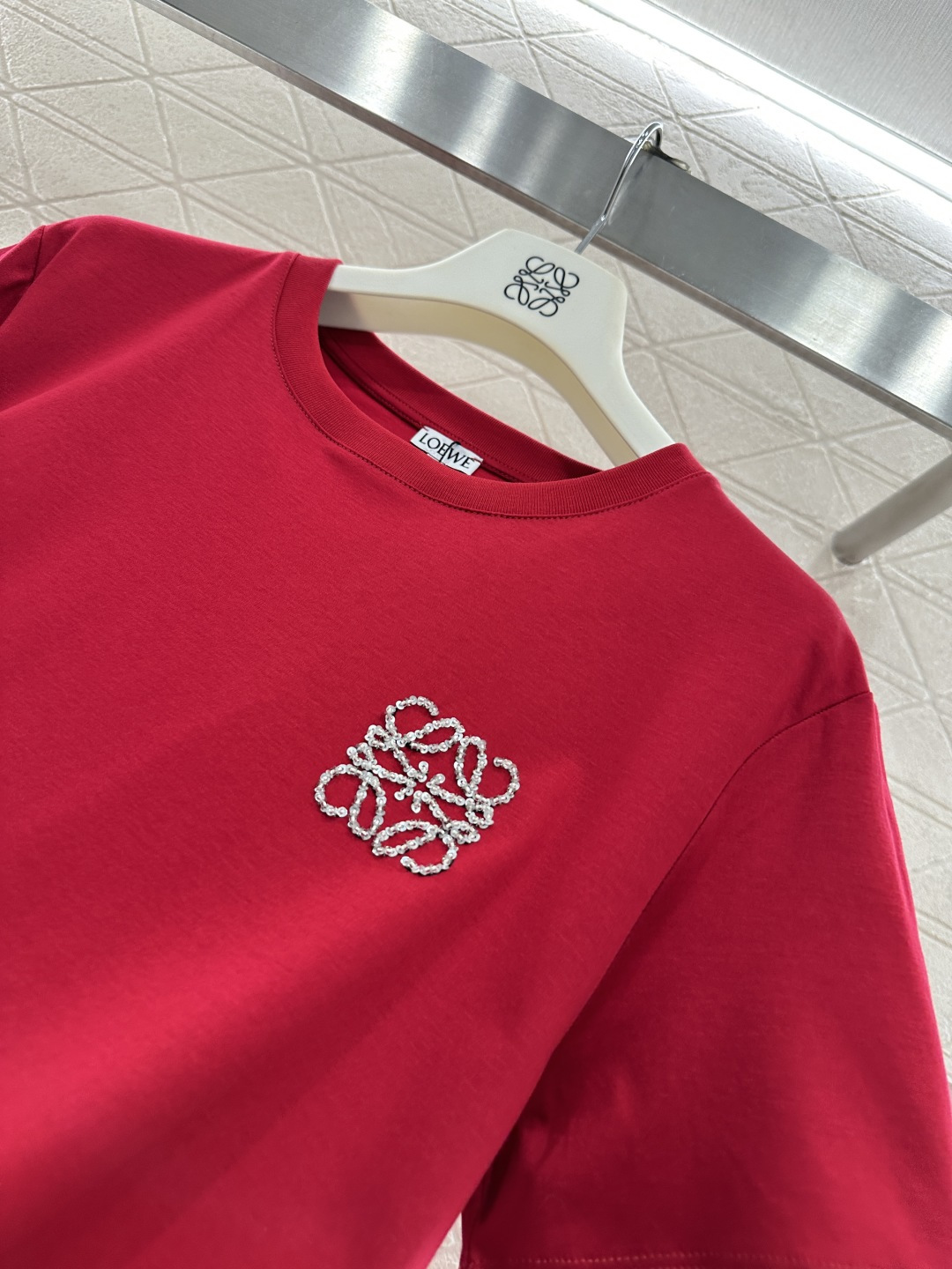 ♥Loew*♥2026新品上架 钉珠图腾徽标𝑇𝑒𝑒定制YB丝光全棉材质，透气舒适，质感十足，常规短袖T恤