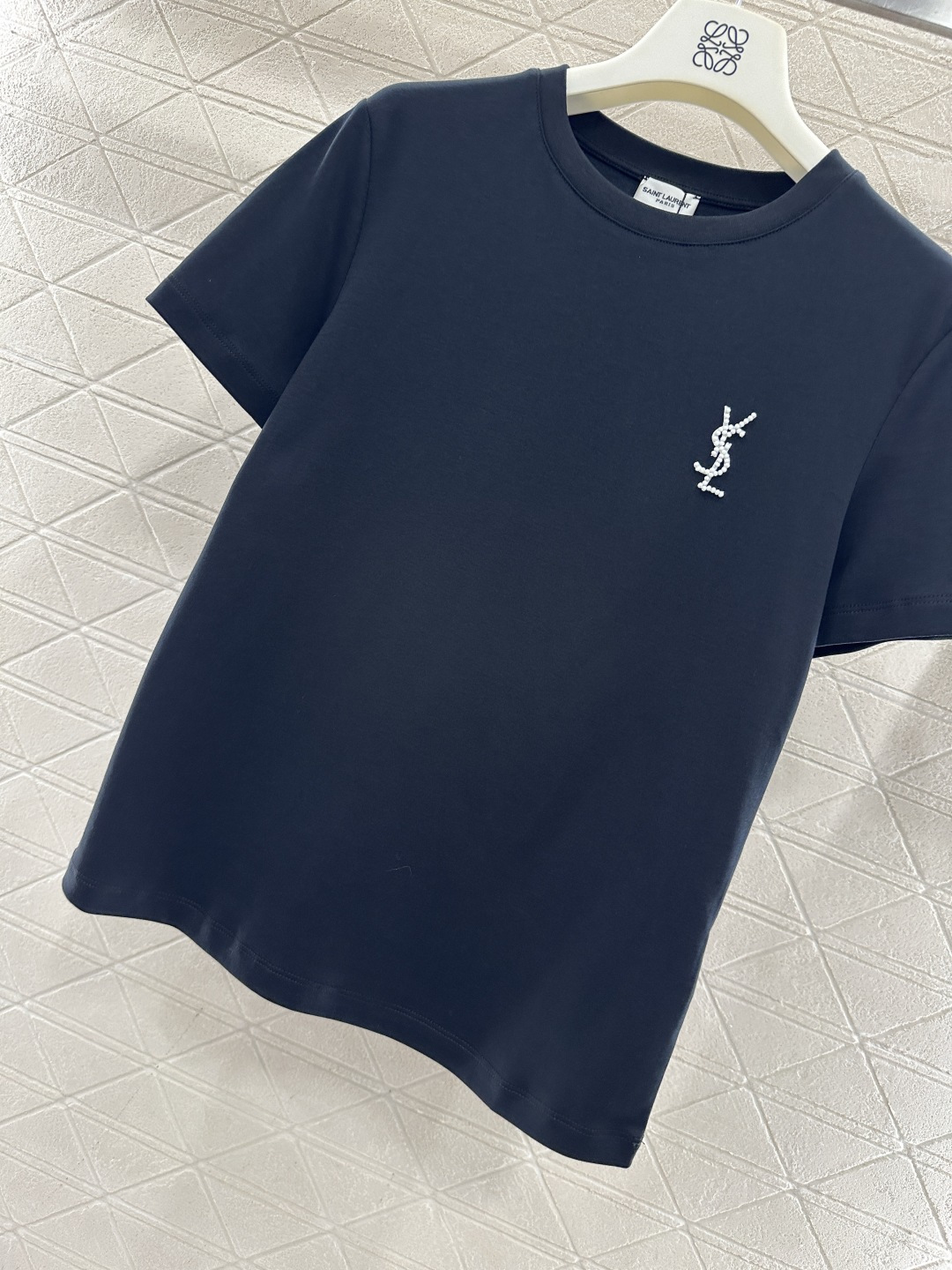 ♥Saint lauren*♥2026新品上架 钉珠字母徽标𝑇𝑒𝑒定制YB丝光全棉材质，透气舒适，质感十