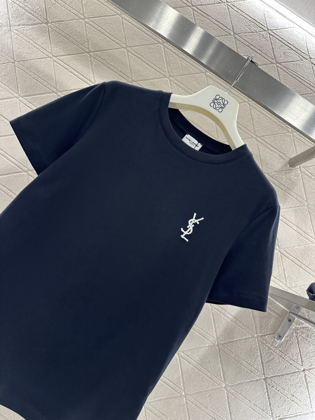 ♥Saint lauren*♥2026新品上架 钉珠字母徽标𝑇𝑒𝑒定制YB丝光全棉材质，透气舒适，质感十