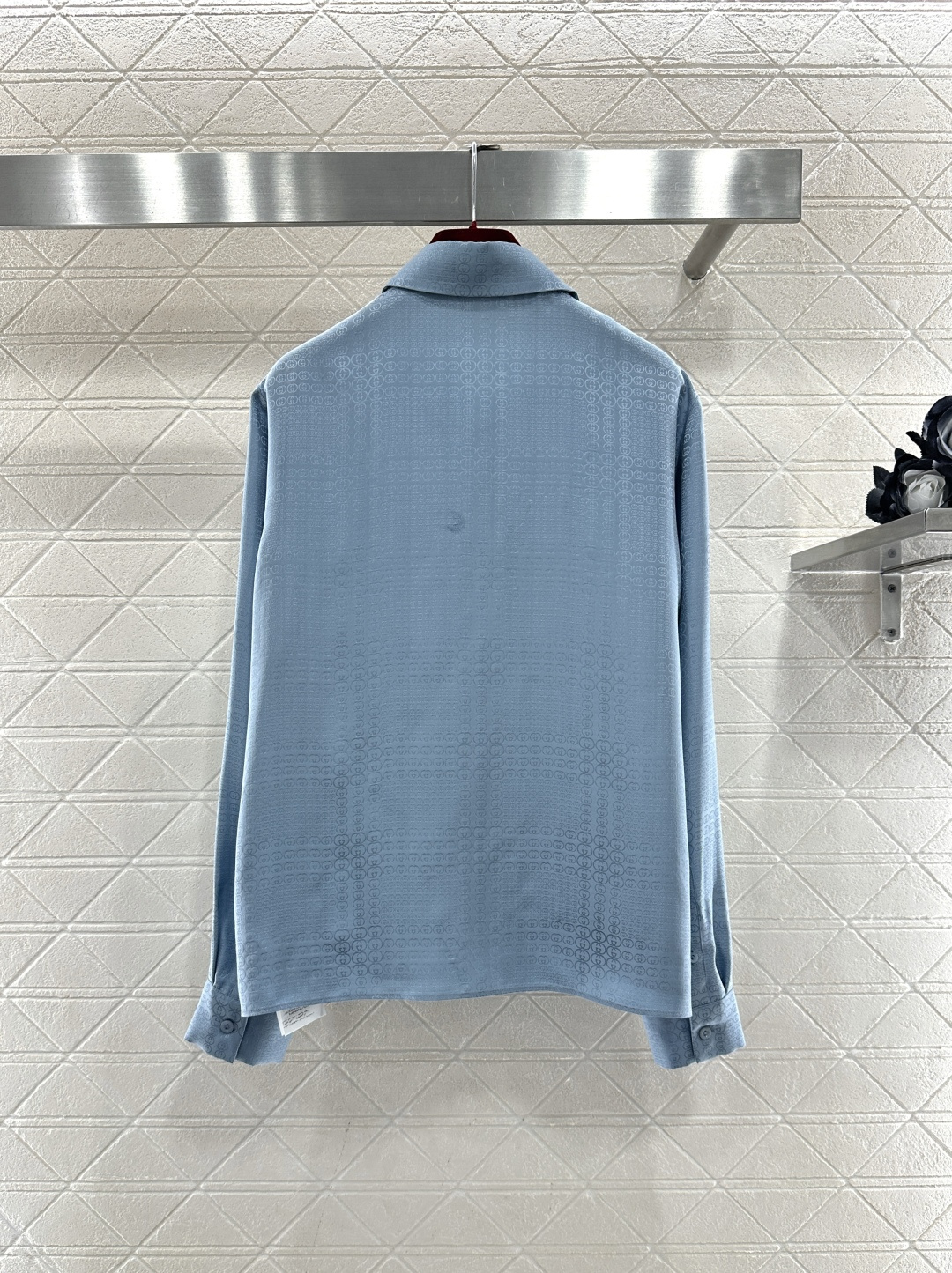 ♥Gucc*♥2026新品上架 提花真丝衬衫半裙套装定制YB进口提花真丝材质，质感光泽，养肤舒适，这套套