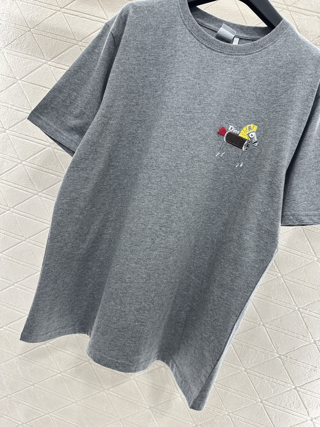 ♥Dio*♥2026新品上架 贺岁圆领刺绣徽标𝑇𝑒𝑒 新年贺岁系列#定制YB原生全棉材质，德国进口机器打