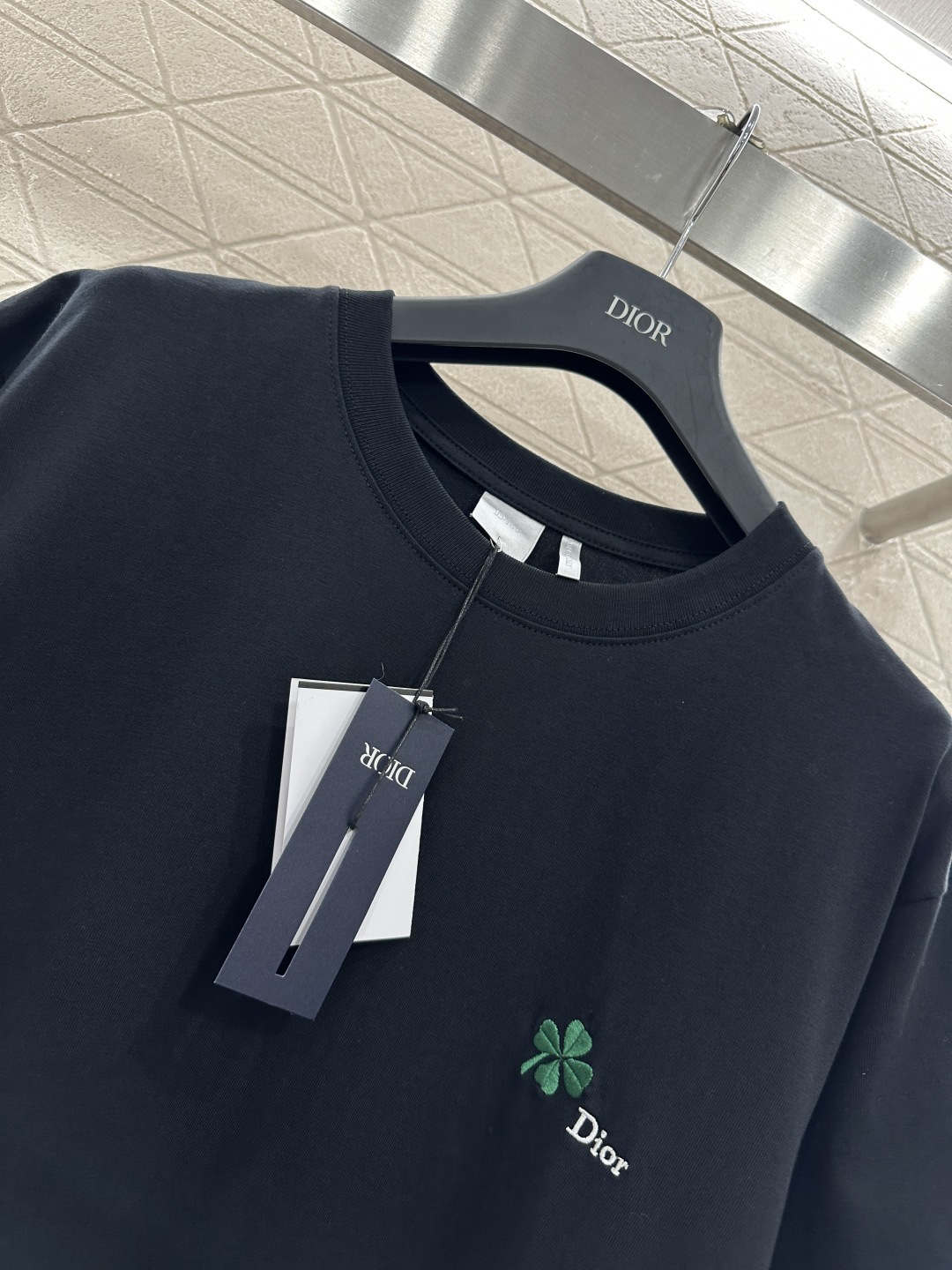 ♥Dio*♥2026新品上架 圆领刺绣徽标𝑇𝑒𝑒定制YB原生全棉材质，德国进口机器打造，超密度处理，质感