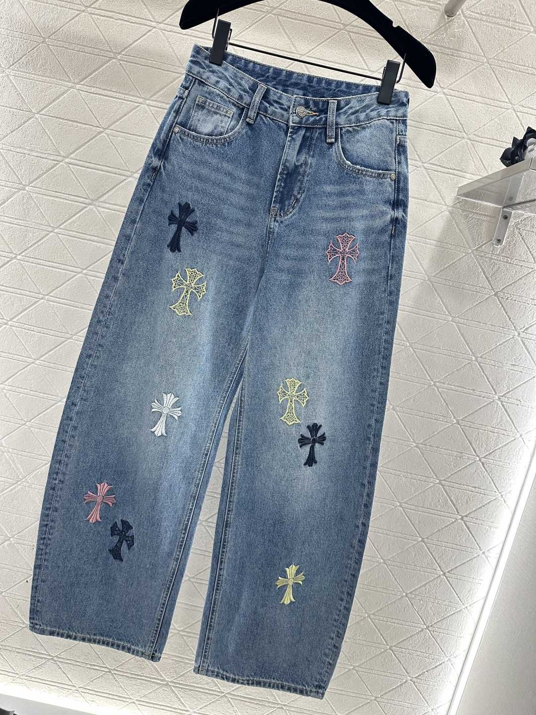 ♥Chrome Heart*♥2026新品上架 牛仔刺绣十字架弯刀长裤定制YB斜纹棉牛仔材质，酵素水洗，