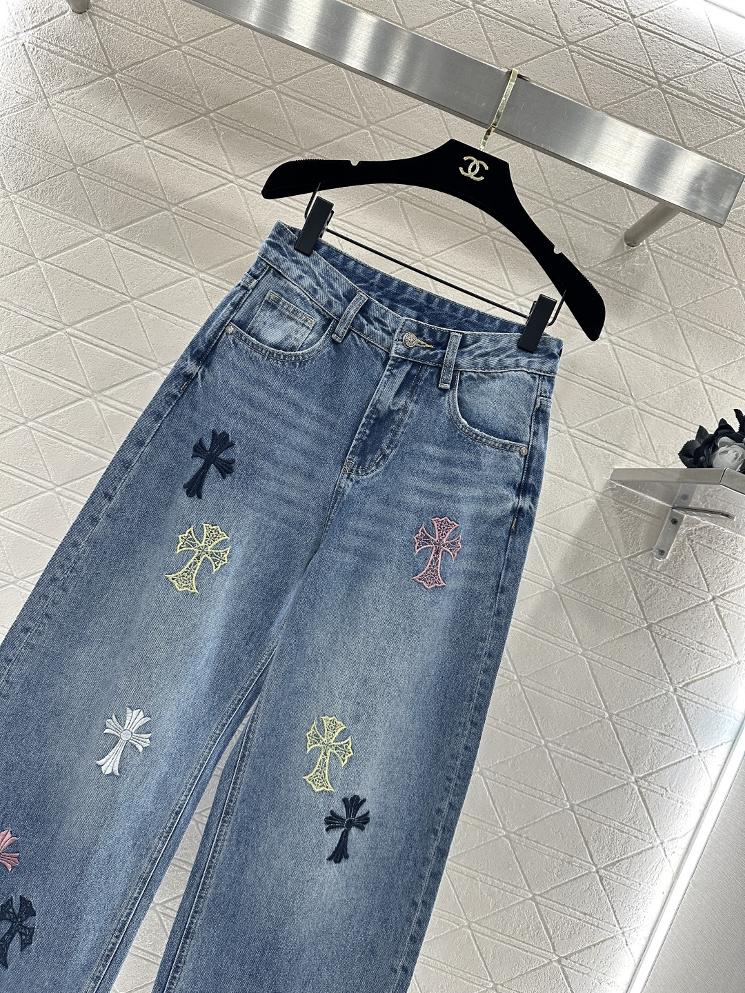 ♥Chrome Heart*♥2026新品上架 牛仔刺绣十字架弯刀长裤定制YB斜纹棉牛仔材质，酵素水洗，