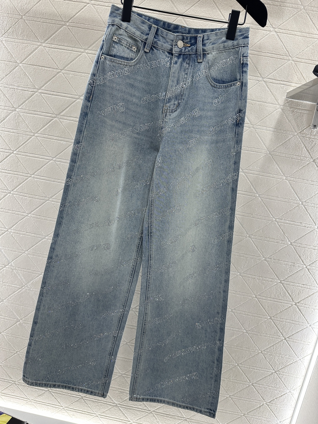 ♥Alexander wan*♥2026新品上架 高腰烫钻直筒长裤定制YB斜纹棉牛仔材质，多重水洗，呈现