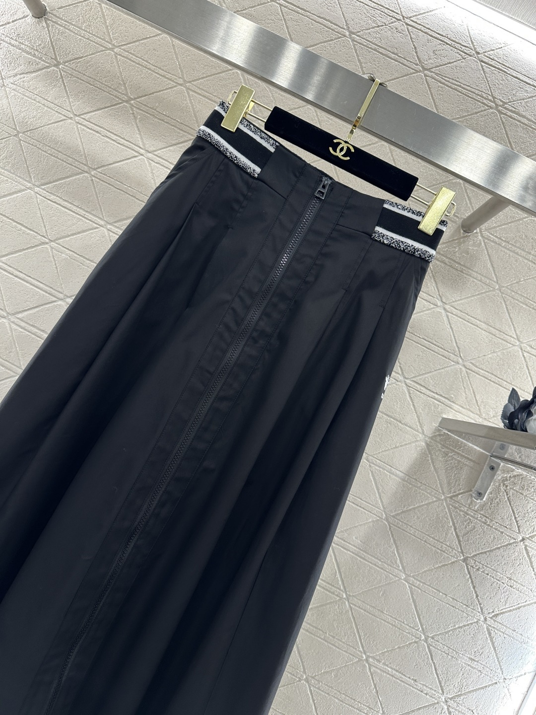 ♥Dio*♥2026新品上架 织带工装伞状半裙定制YB斜纹全棉材质，质感光泽，透气舒适，高腰拉链伞状半裙