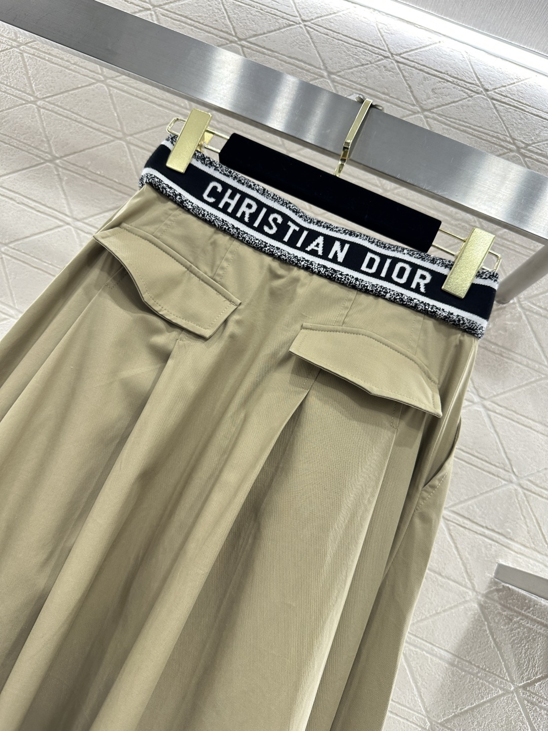 ♥Dio*♥2026新品上架 织带工装伞状半裙定制YB斜纹全棉材质，质感光泽，透气舒适，高腰拉链伞状半裙