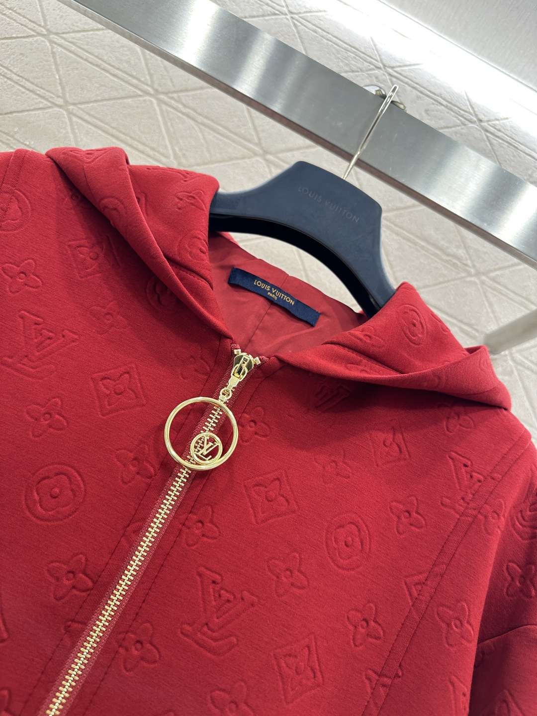 ♥Louis vuitto*♥2026新品上架 压花连帽拉链卫衣裙定制YB进口材质，舒适软糯，穿搭洋气，