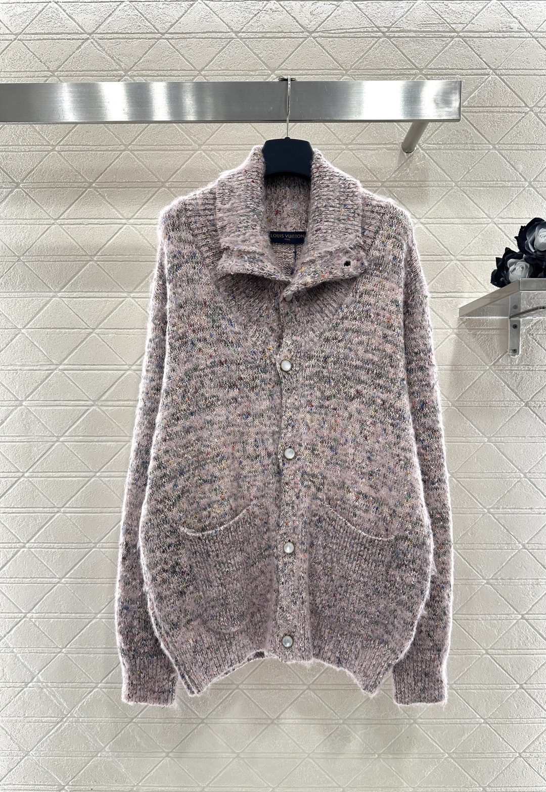 ♥Louis vuitto*♥2026新品上架 彩点廓形针织开衫外套定制YB棉毛纱线织造，质感高级，穿搭