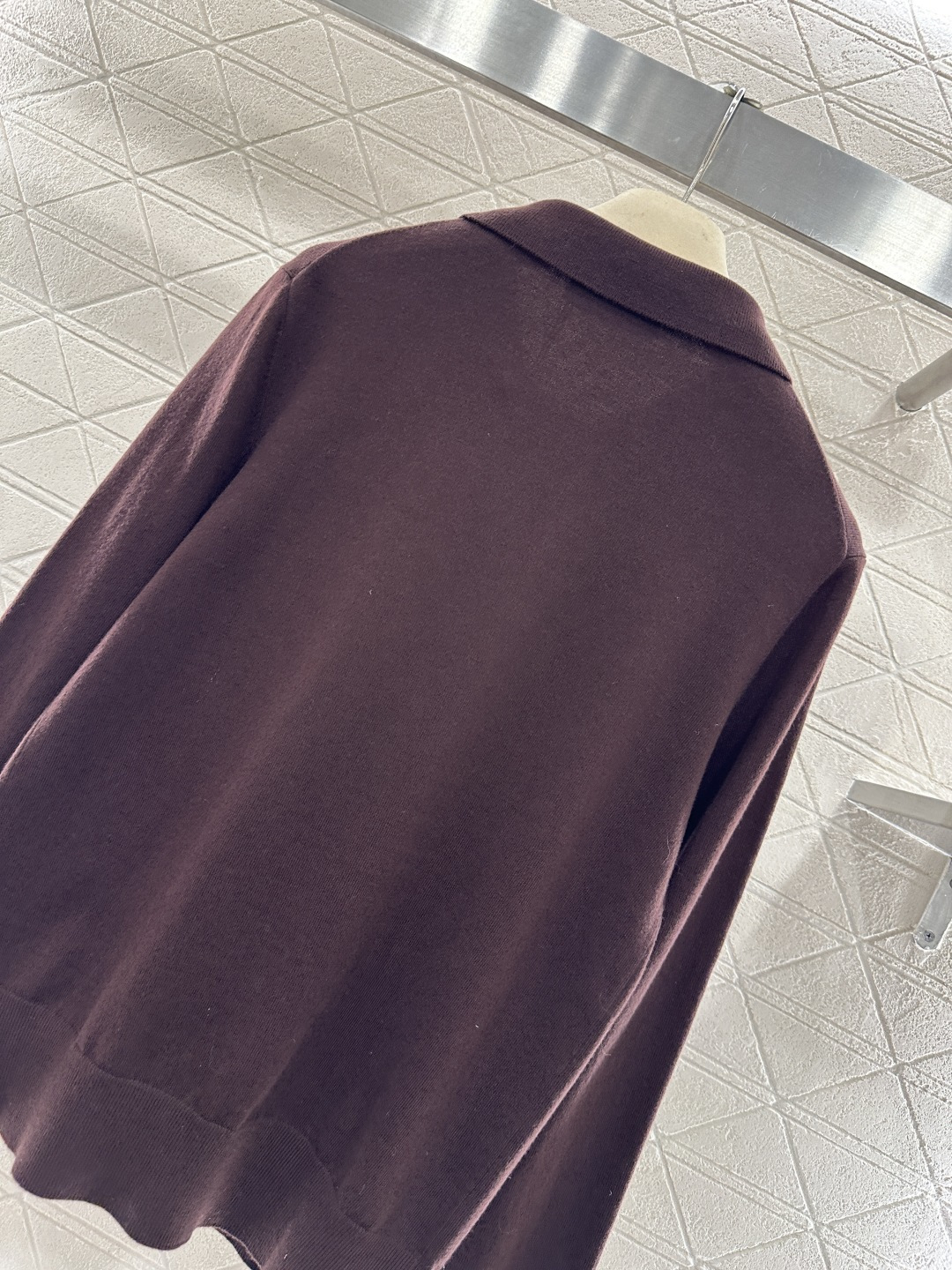 ♥Miumi*♥2026新品上架 针织半开襟翻领长袖定制YB羊毛纱线织造，软糯质地，舒适亲肤，翻领半开襟