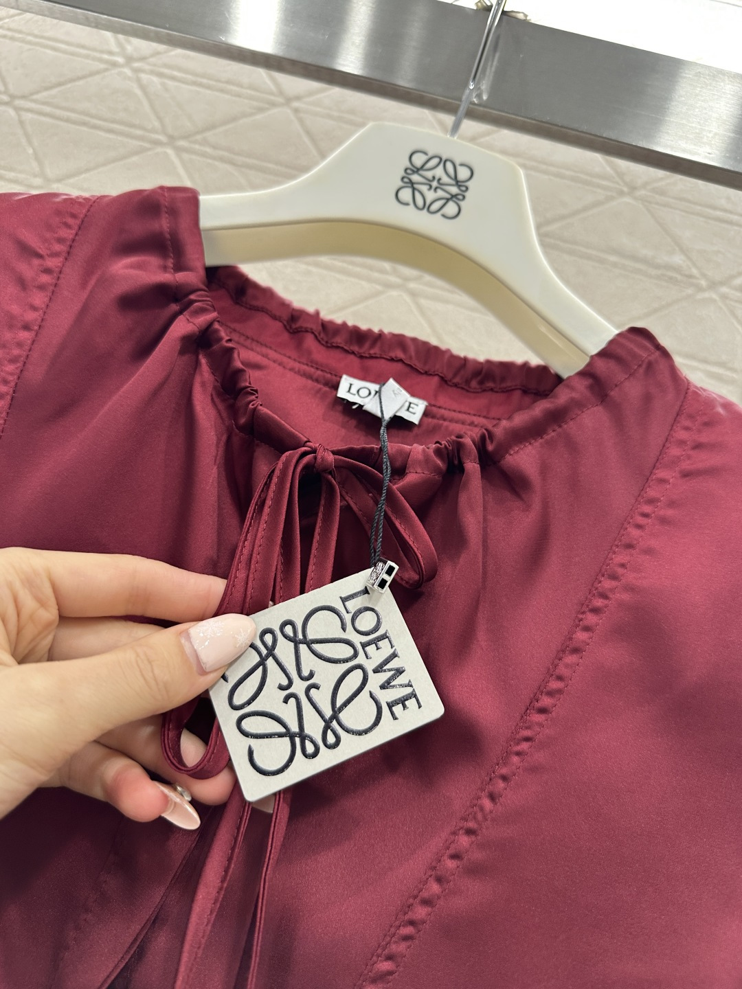 ♥Loew*♥2026新品上架 缎面抽绳衬衫定制YB进口缎面材质，质感光泽，穿搭舒适，抽绳衬衣剪裁，缎面