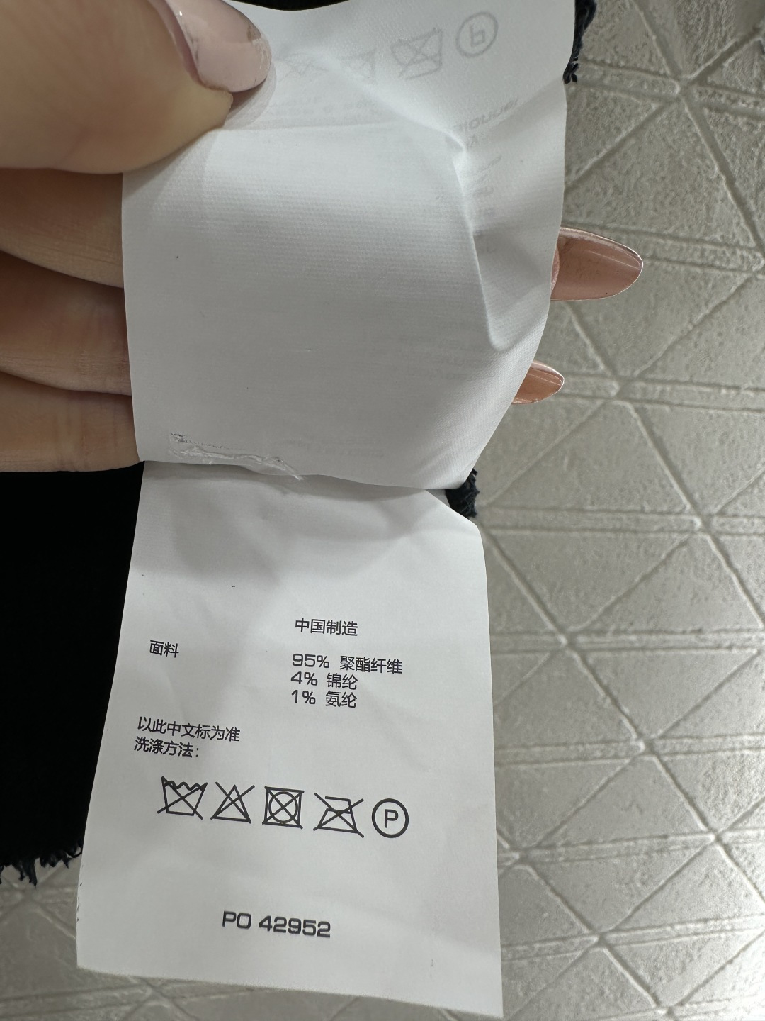 ♥Alexander wan*♥2026新品上架 圆领净版针织短袖定制YB棉毛纱线织造，穿搭舒适，质感十