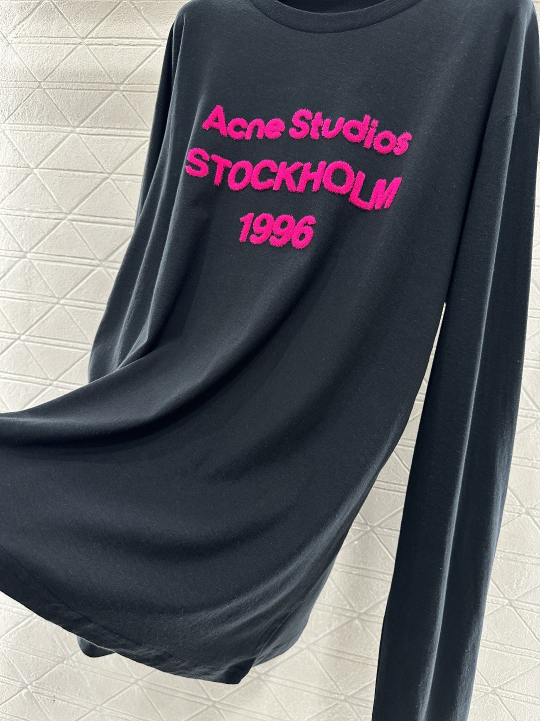 ♥Acne studio*♥2026新品上架 植绒徽标长袖上衣定制YB亚麻棉材质，透气舒适，质感十足，宽