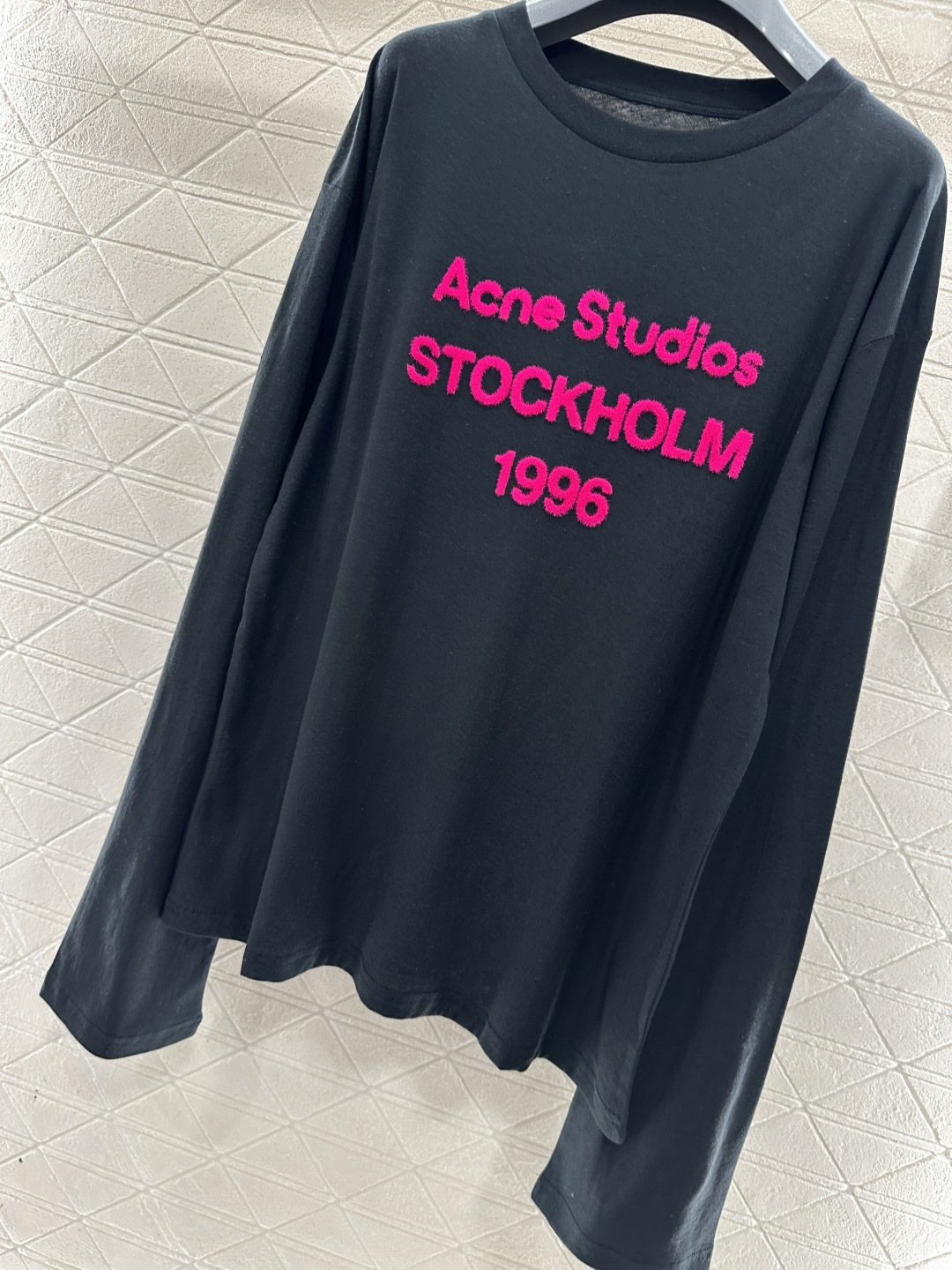 ♥Acne studio*♥2026新品上架 植绒徽标长袖上衣定制YB亚麻棉材质，透气舒适，质感十足，宽