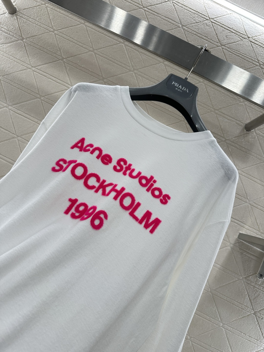 ♥Acne studio*♥2026新品上架 植绒徽标长袖上衣定制YB亚麻棉材质，透气舒适，质感十足，宽