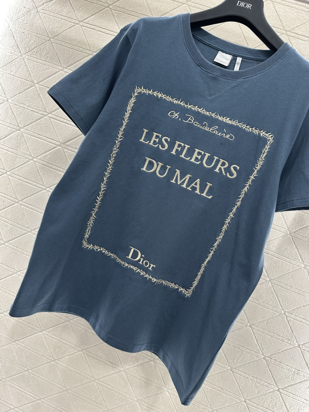 ♥Dio*♥2026新品上架 刺绣圆领徽标𝑇𝑒𝑒定制YB原生全棉材质，柔软亲肤，舒适有型，宽松𝑇恤版型，