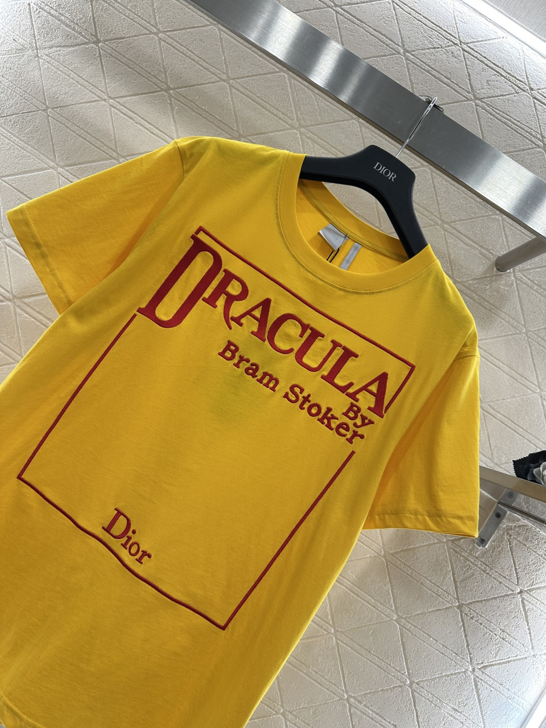 ♥Dio*♥2026新品上架 螺纹撞色圆领徽标𝑇𝑒𝑒定制YB原生全棉材质，柔软亲肤，舒适有型，宽松𝑇恤版