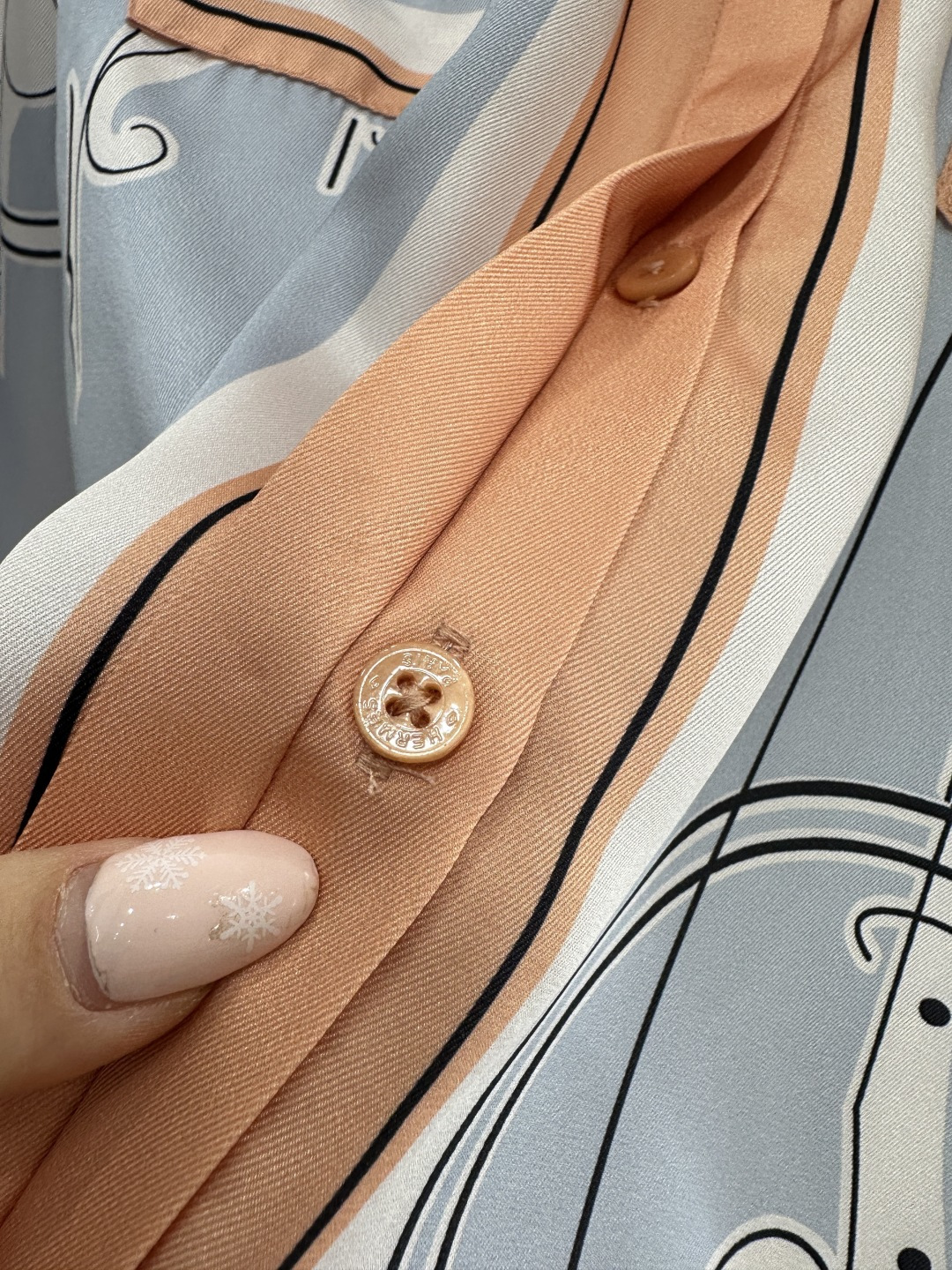 ♥Herme*♥2026新品上架 真丝印花长袖衬衫短裙套装定制YB进口百分百桑蚕丝材质，质感舒适，垂顺透