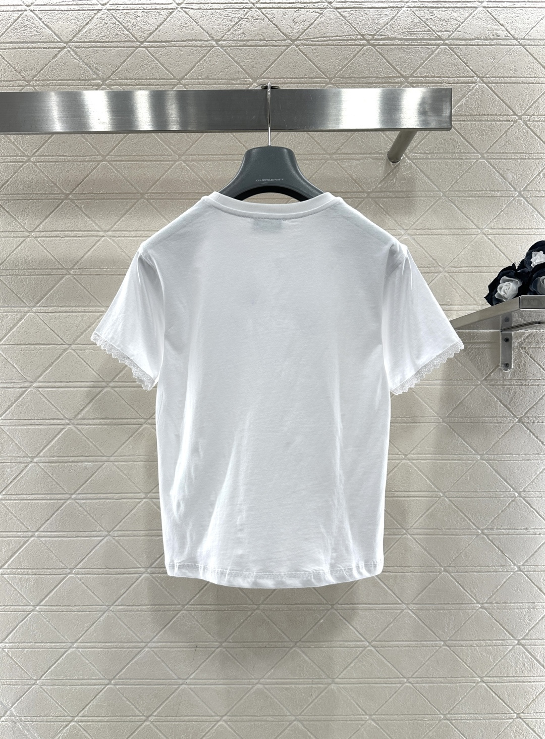 ♥Herme*♥2026新品上架 镂空刺绣徽标𝑇𝑒𝑒定制YB原生全棉材质，透气舒适，质感十足，小款T恤裁