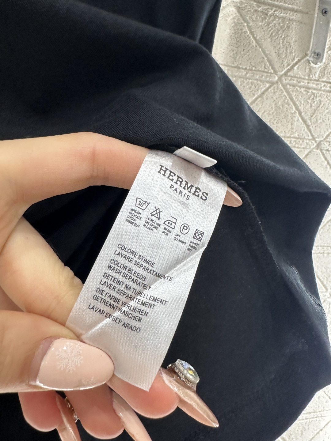 ♥Herme*♥2026新品上架 镂空刺绣徽标𝑇𝑒𝑒定制YB原生全棉材质，透气舒适，质感十足，小款T恤裁