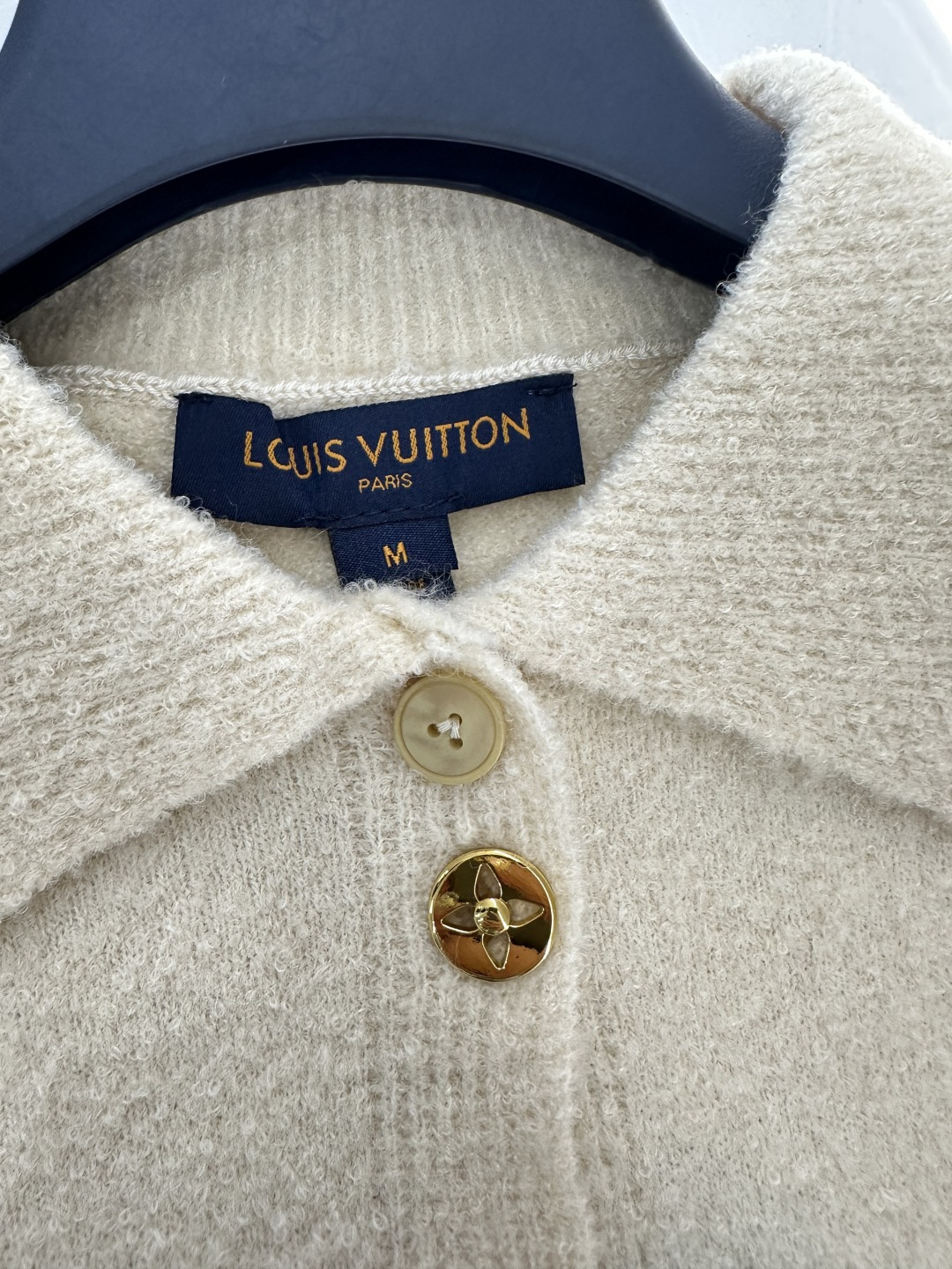 ♥Louis vuitto*♥2026新品上架 翻领针织短袖定制YB羊毛纱线织造，质感高级，舒适柔软，面